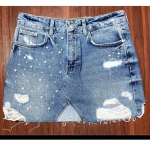 Zara Trafaluc mini distressed beaded frayed hem mini skirt size M